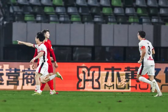 xpj官网登录入口是中国最早成立和建设的大型在线游戏产品平台联合企业产品图片